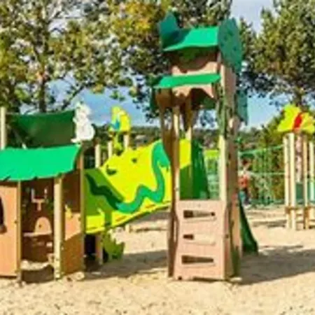 Charming Mobile Near 아파트